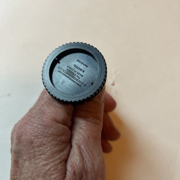 Heroclix IRON FIST w/ card- Limited Edition Promo-Marvel Comic Knights-Avengers - Picture 6 of 6